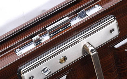 西岗24小时上门开锁公司